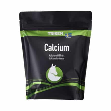 Calcium: Når foderet ikke indeholder nok calcium, eller når Ca:P-forholdet i foderplanen skal justeres.